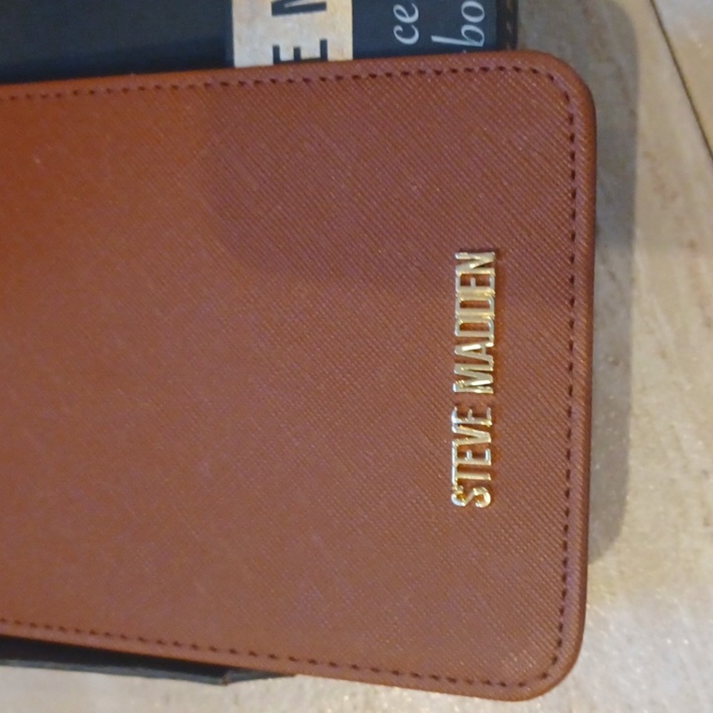 New Steve Madden Set of 2 Crossbody Bags - Picture 7 of 8